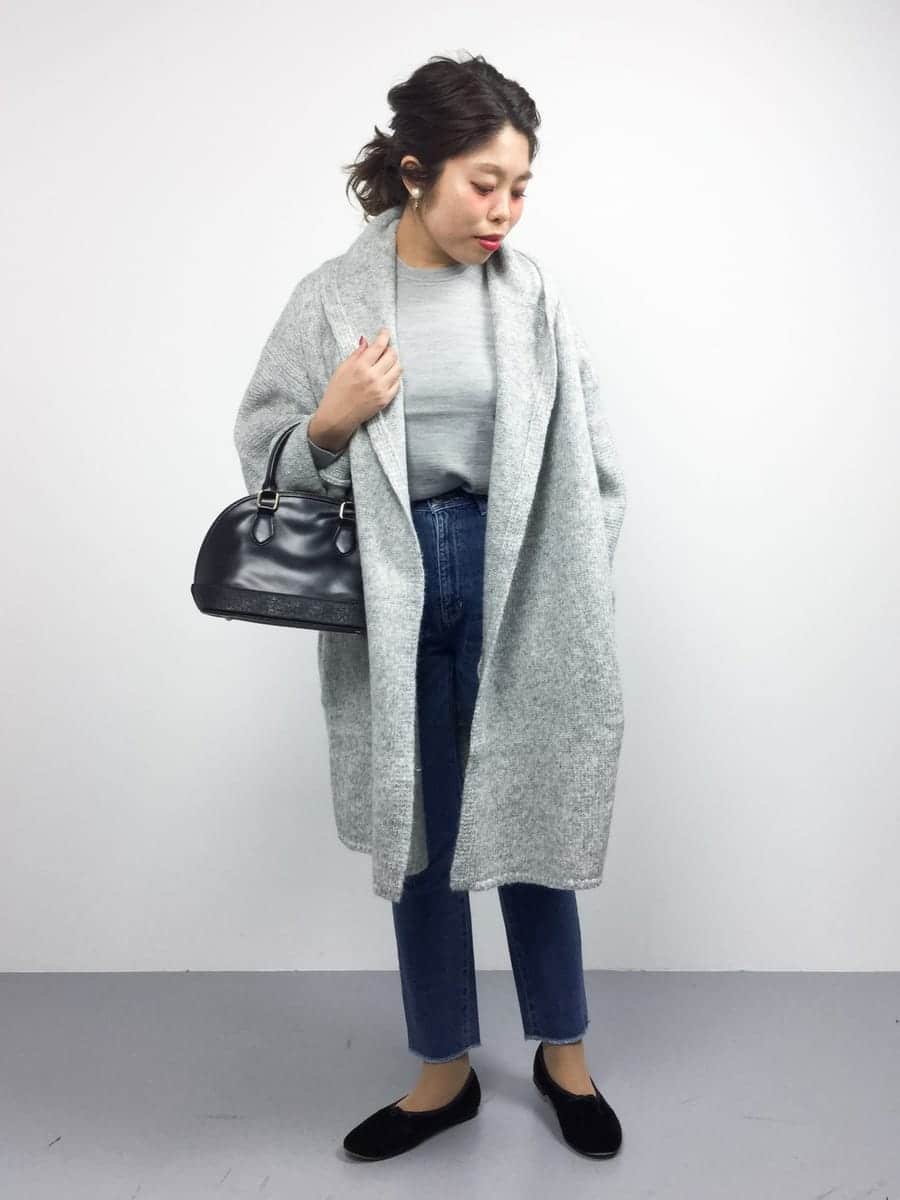 歩きやすくて楽チン♪人気のフラットシューズをブランド別に紹介! 歩きやすくて楽チン♪人気のフラットシューズをブランド別に紹介!