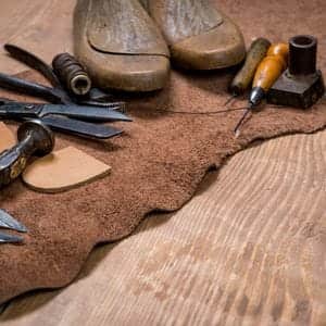あなたの『革靴』は何の革？ビジネスシューズの革の種類とその特徴