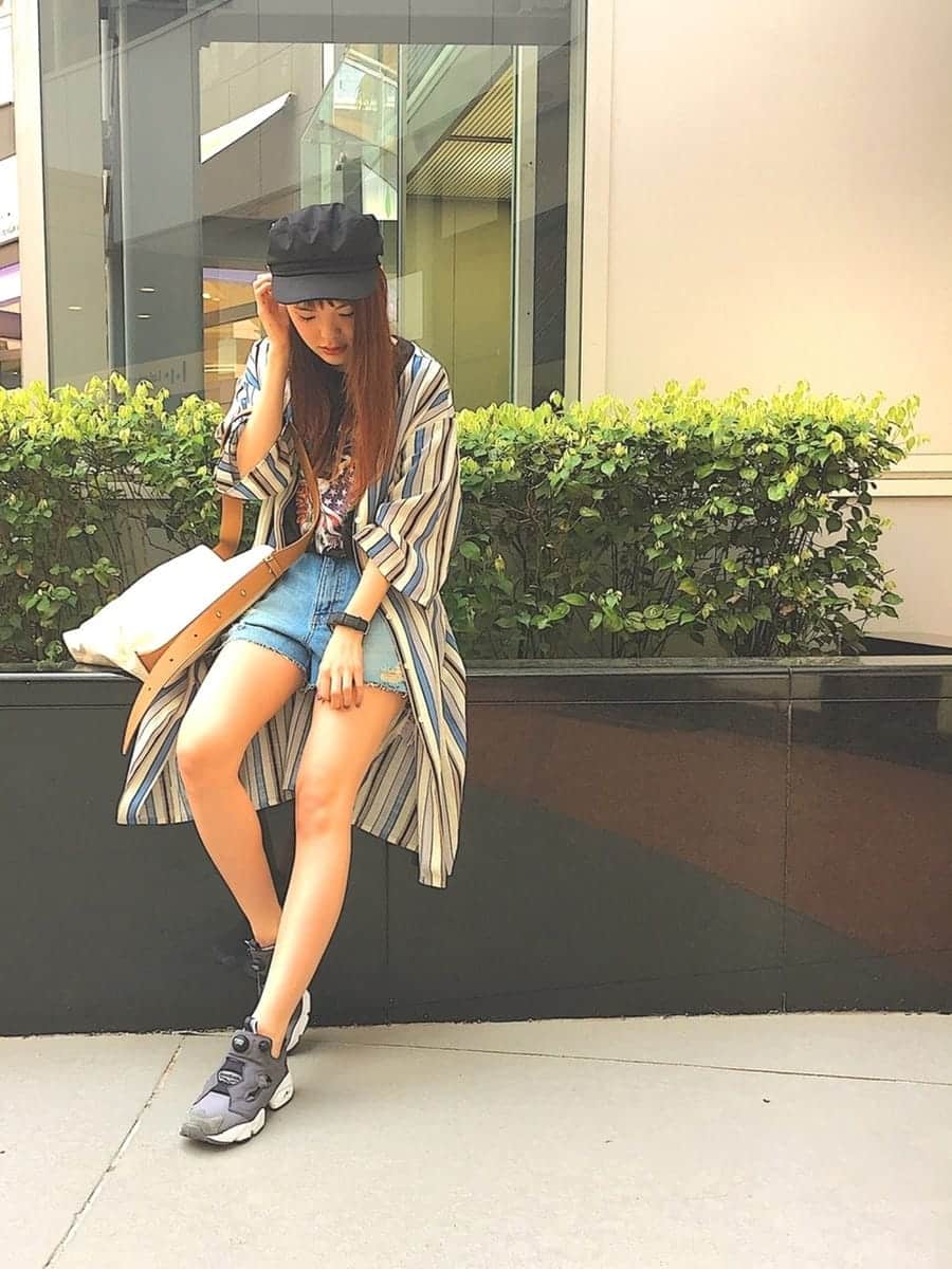 ショートパンツ×スニーカーでつくる! 夏にオススメのレディースコーデ ショートパンツ×スニーカーでつくる! 夏にオススメのレディースコーデ