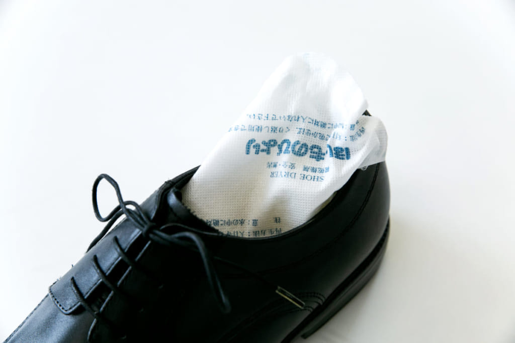 『靴への防水スプレー』安全な使い方は？専門家がレクチャー！