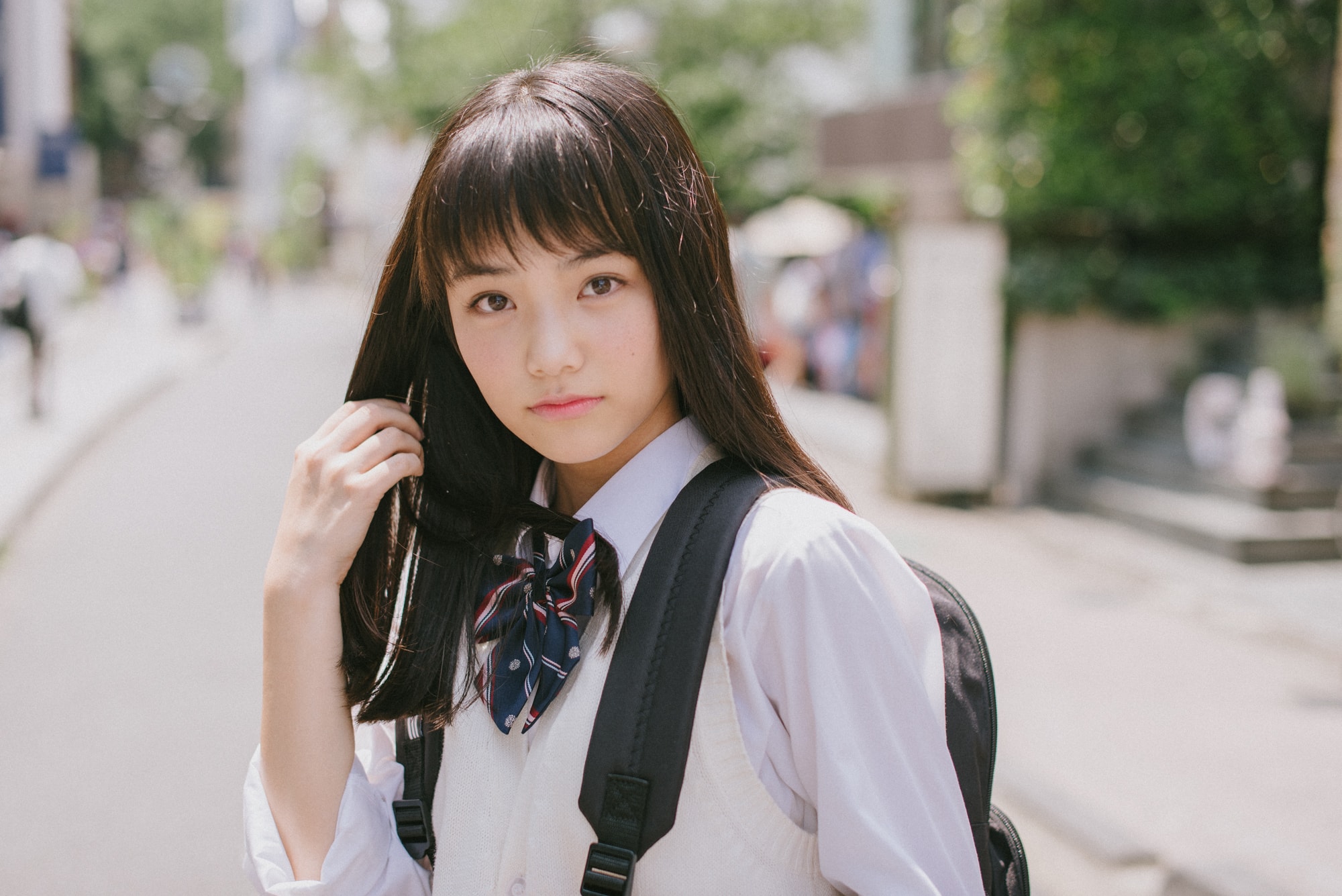 女子高生の流行りのファッショントレンドをチェック！モデル・佐久間乃愛ちゃんによる街頭インタビューレポート