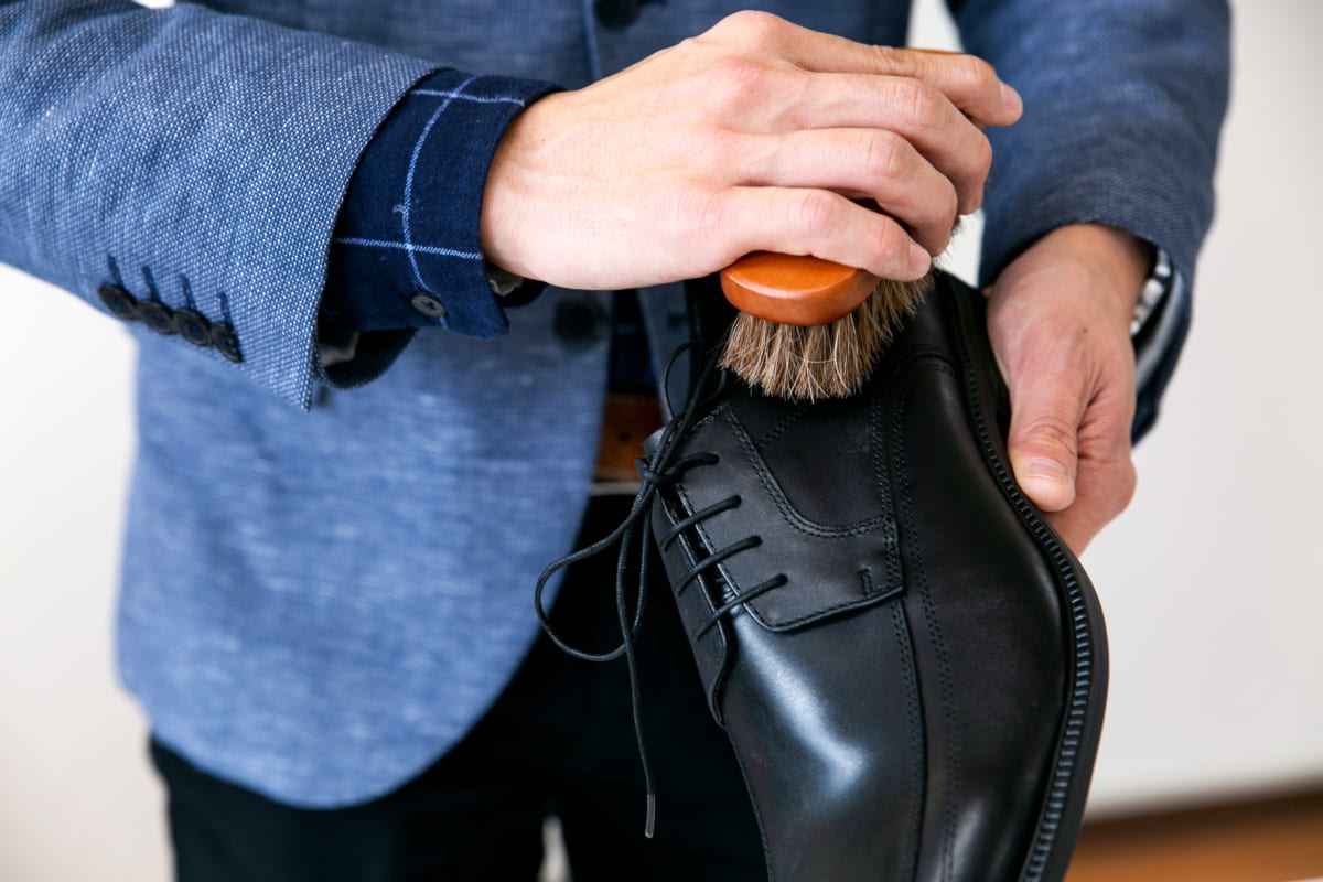 専門家に学ぶ！ 革靴を長く履くためのお手入れ方法