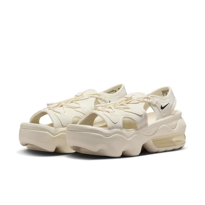 人気ネイリストが教える、NIKE厚底サンダル×フットネイル最旬バランス！ この夏のおすすめは“ぷるんと透け感”！