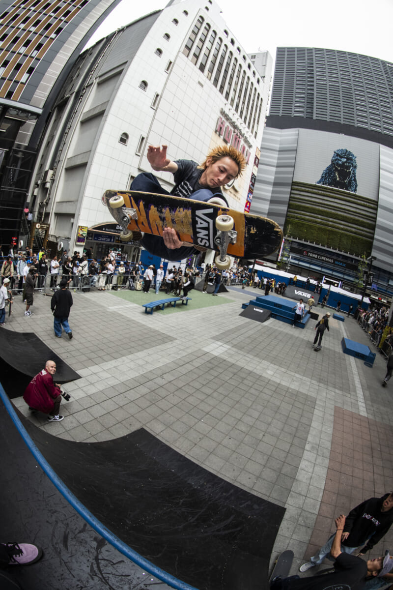 歌舞伎町で、音楽とスケートにひたる3DAYS。VANS『オールドスクール』の新たな魅力を堪能できるイベントへ