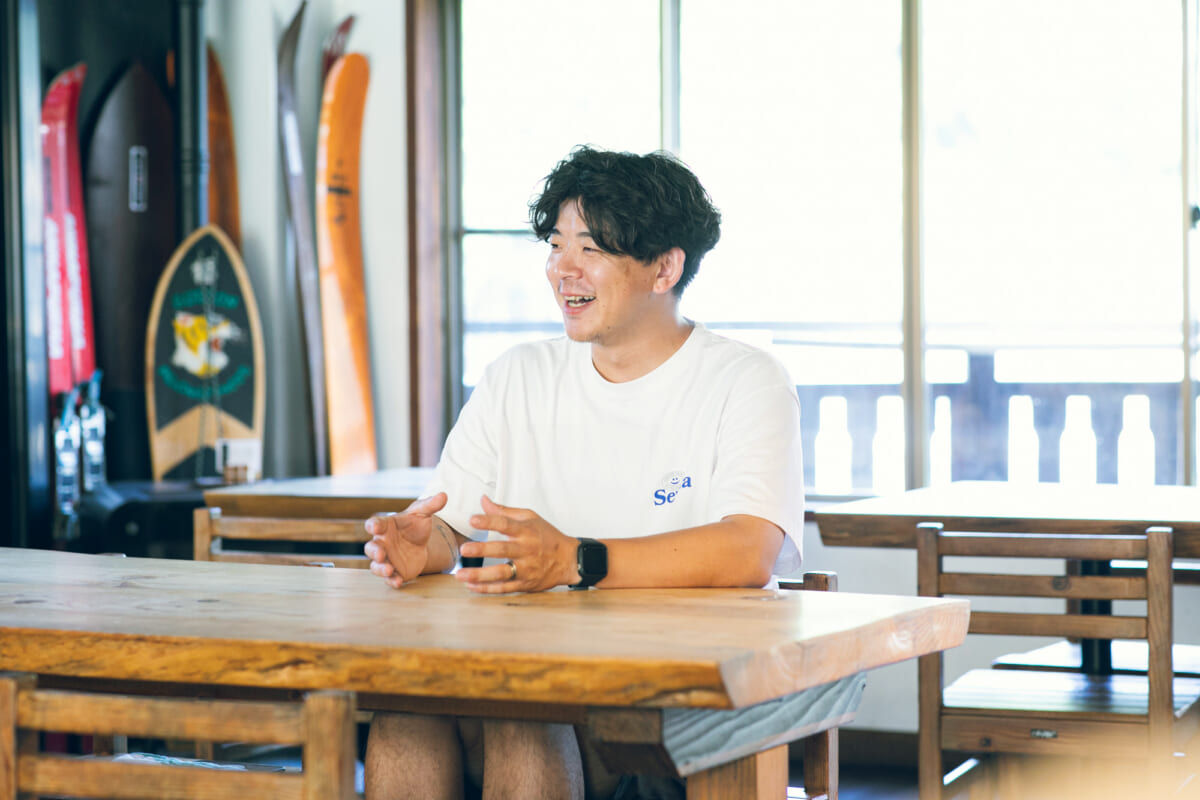 「山の台所は、走りながら育つ」サロモンを手に入れたシェフの日常【七郎兵衞カフェ・平原孝将さん】