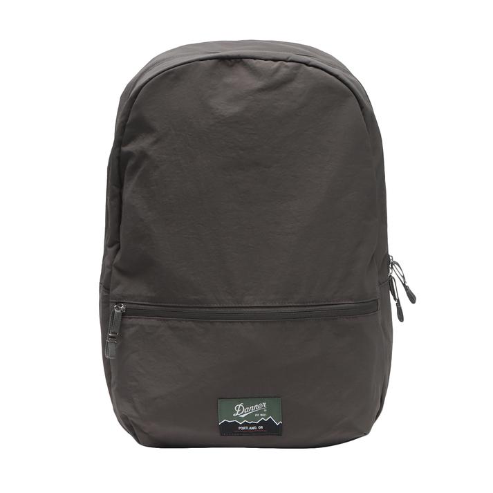 「ゴープコア」とは？街中でも自然でも映える【今注目】のアウトドアミックススタイル！