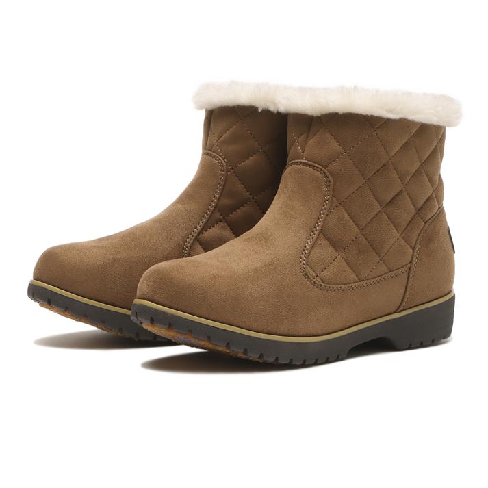 【男女別】イルミネーションデートの足元はこれで決まり！オシャレで疲れにくい「シューズ」