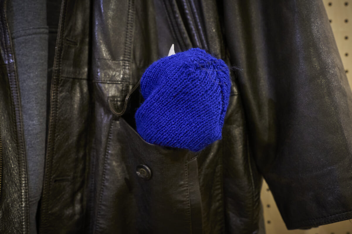 超定番モデルも“普通”で終わらせない。ネイビーブレザーストア・小林英樹さんが作るホリデースタイル