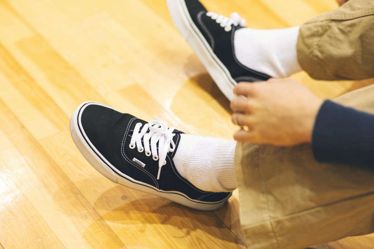 華やかなスコアラーから、泥臭い職人へ。一周回って辿り着いた等身大「VANSオーセンティック」【『僕をつくった、あの1足。』】 華やかなスコアラーから、泥臭い職人へ。一周回って辿り着いた等身大「VANSオーセンティック」【『僕をつくった、あの1足。』】