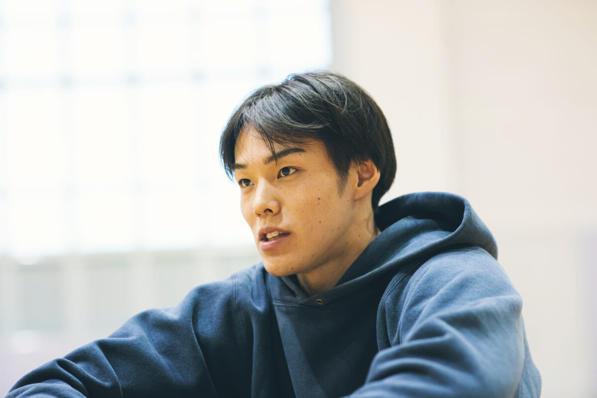 華やかなスコアラーから、泥臭い職人へ。一周回って辿り着いた等身大「VANSオーセンティック」【『僕をつくった、あの1足。』】 華やかなスコアラーから、泥臭い職人へ。一周回って辿り着いた等身大「VANSオーセンティック」【『僕をつくった、あの1足。』】