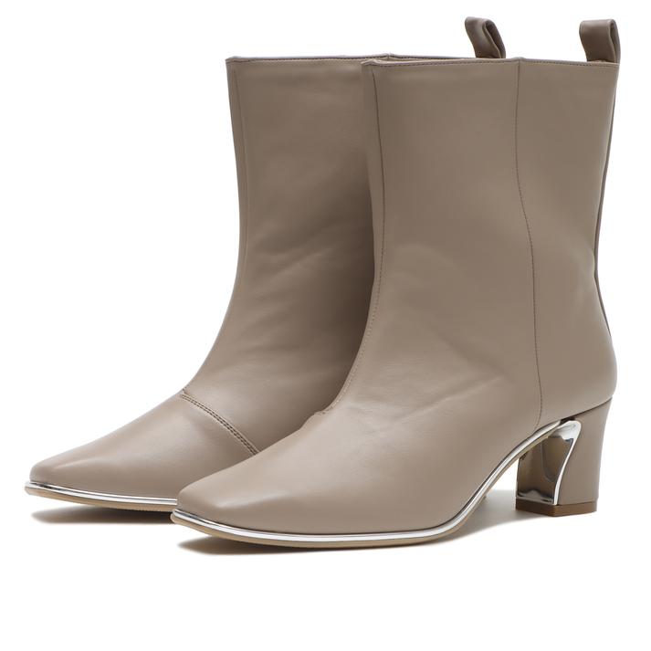 春のブーツはいつまで履ける？ 季節の変わり目を楽しむ春のブーツコーデ術