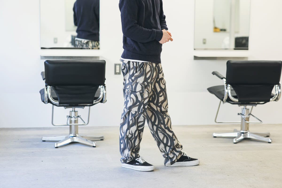 小学生から決めていた美容師の仕事。PARK中津店・河野悠利の足元にあったVANS 小学生から決めていた美容師の仕事。PARK中津店・河野悠利の足元にあったVANS