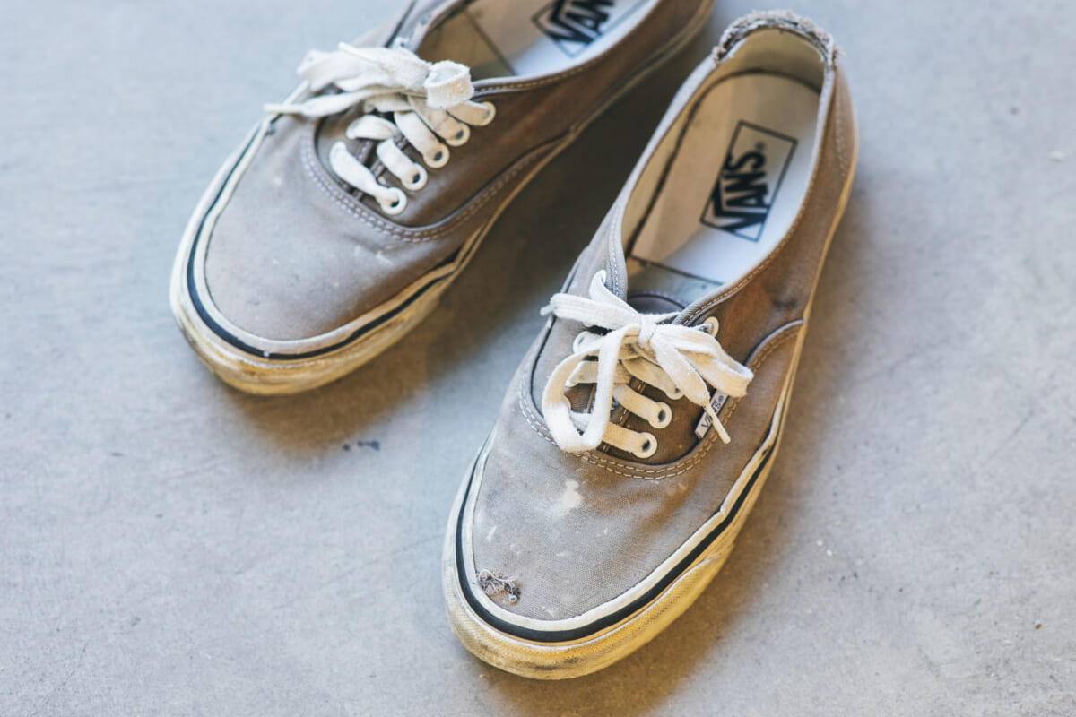 小学生から決めていた美容師の仕事。PARK中津店・河野悠利の足元にあったVANS 小学生から決めていた美容師の仕事。PARK中津店・河野悠利の足元にあったVANS