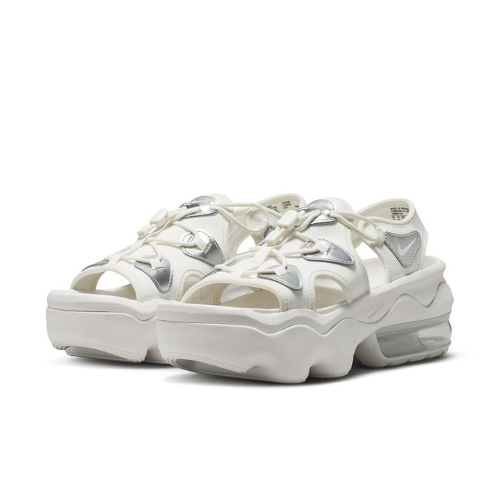 サンダルはいつから履く? 季節別のオススメモデルとオシャレに決めるコーデ術 サンダルはいつから履く? 季節別のオススメモデルとオシャレに決めるコーデ術