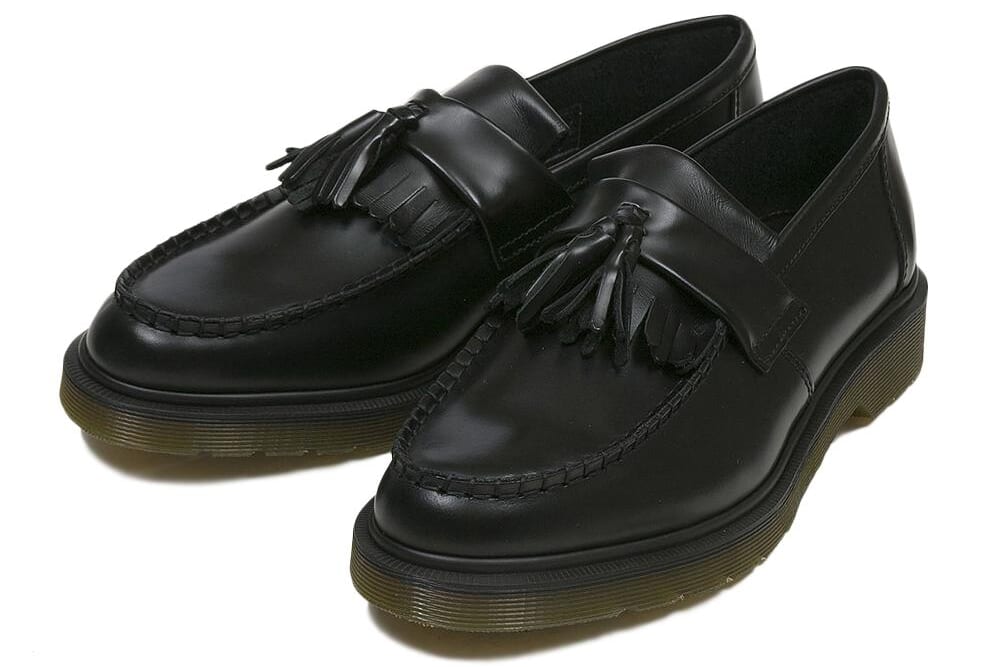 【2026年最新】メンズ「レザーシューズ」トレンド完全ガイド|大人の足元スタイルを解説 【2026年最新】メンズ「レザーシューズ」トレンド完全ガイド|大人の足元スタイルを解説