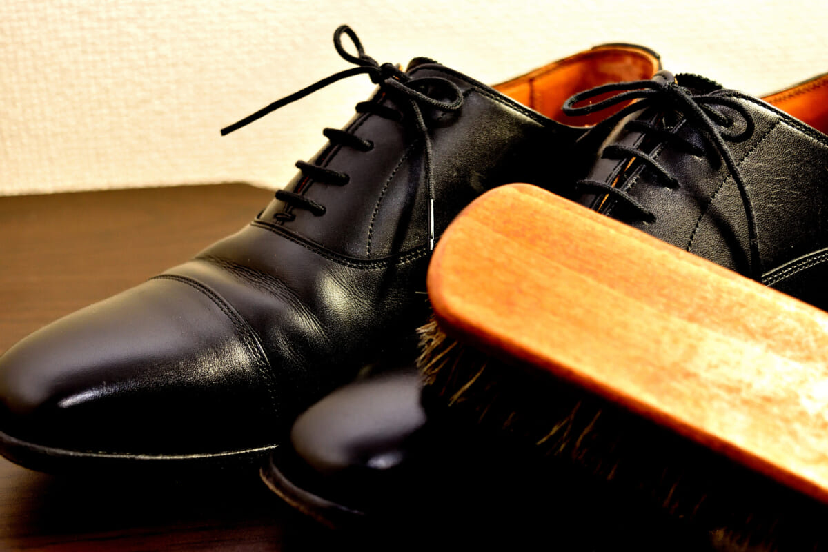 就活用の革靴はどう選ぶ？ 面接で好印象を与える基本ルールとマナー
