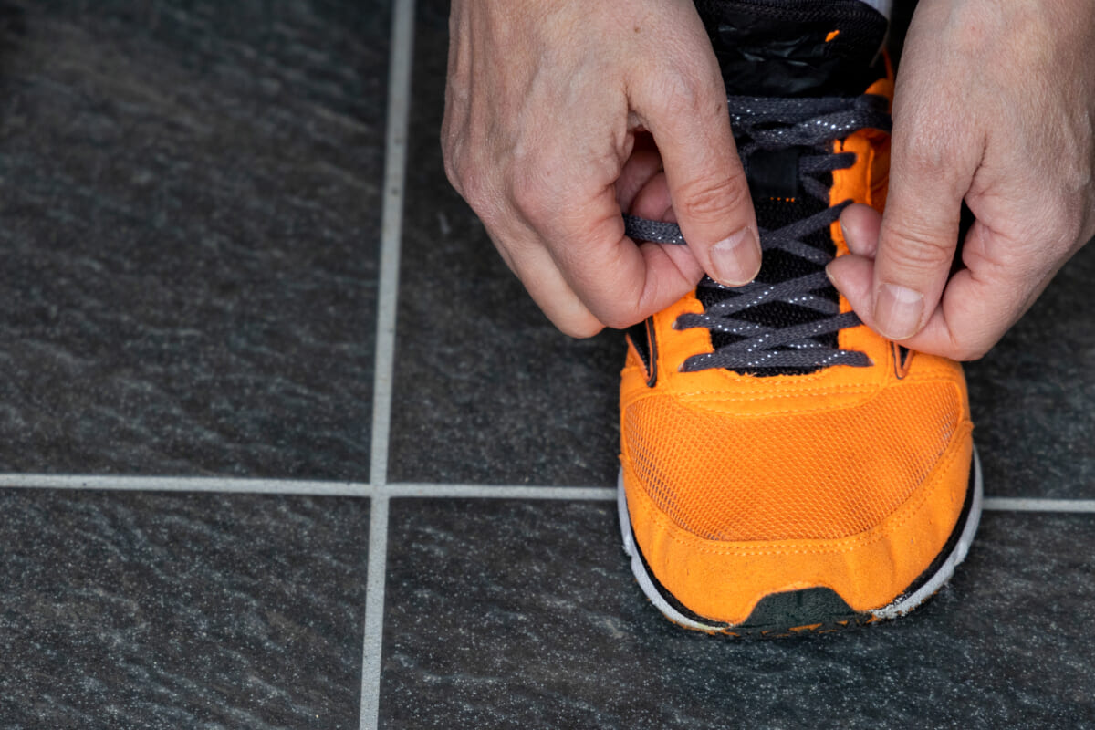 【通気性がカギ!】足元の不快な蒸れやニオイを防ぐスニーカーの選び方 【通気性がカギ!】足元の不快な蒸れやニオイを防ぐスニーカーの選び方