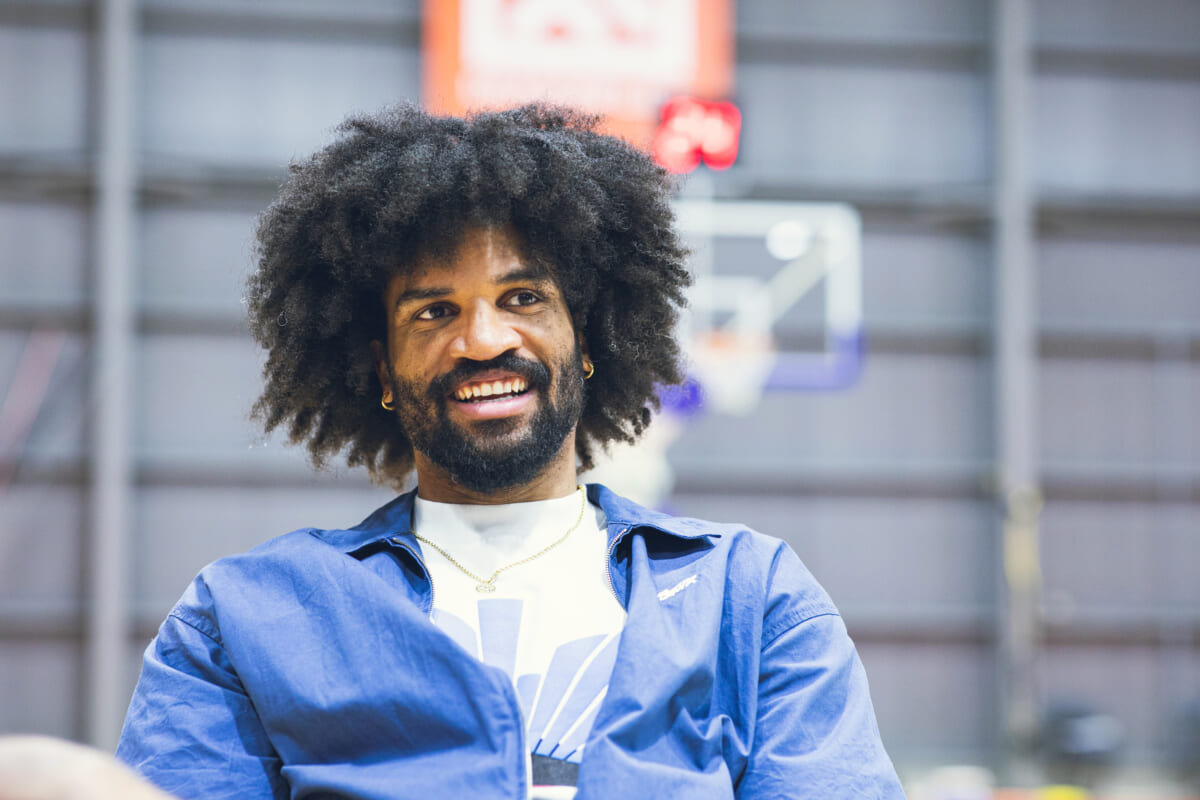 「気にしすぎなくていい。でも、自分は曲げるな」広島ドラゴンフライズ・ドウェイン・エバンスの宝物『僕をつくった、あの1足。』