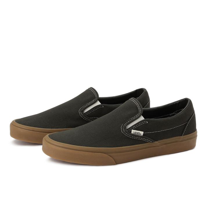 ヴァンズ（VANS）・スリッポンのお手本コーデ。大人っぽく履きこなす3つのコツ