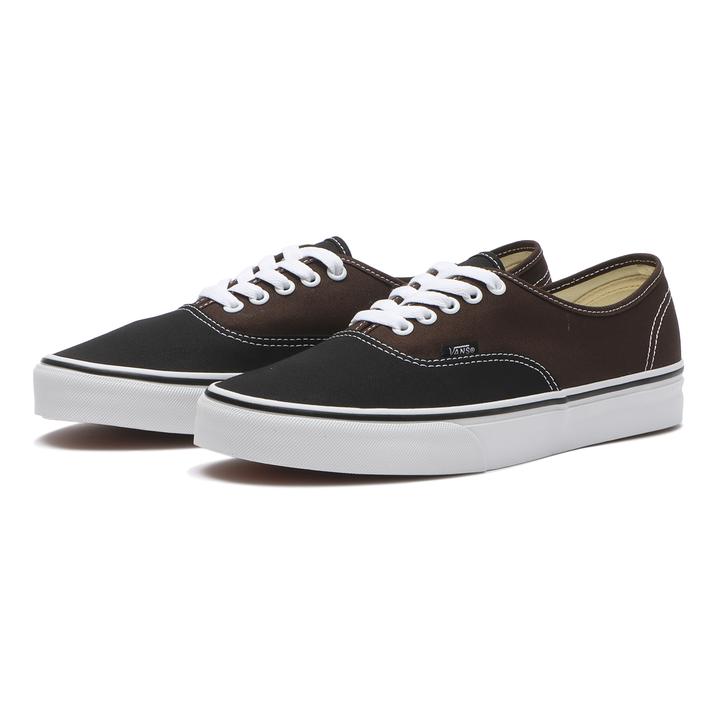 ヴァンズ（VANS）・スリッポンのお手本コーデ。大人っぽく履きこなす3つのコツ