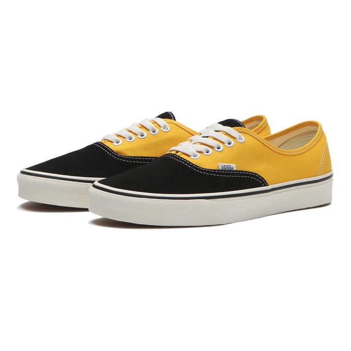 ヴァンズ(VANS)の定番「オーセンティック」のコーデのコツ。シンプルだからこそ試される取り入れ方 ヴァンズ(VANS)の定番「オーセンティック」のコーデのコツ。シンプルだからこそ試される取り入れ方