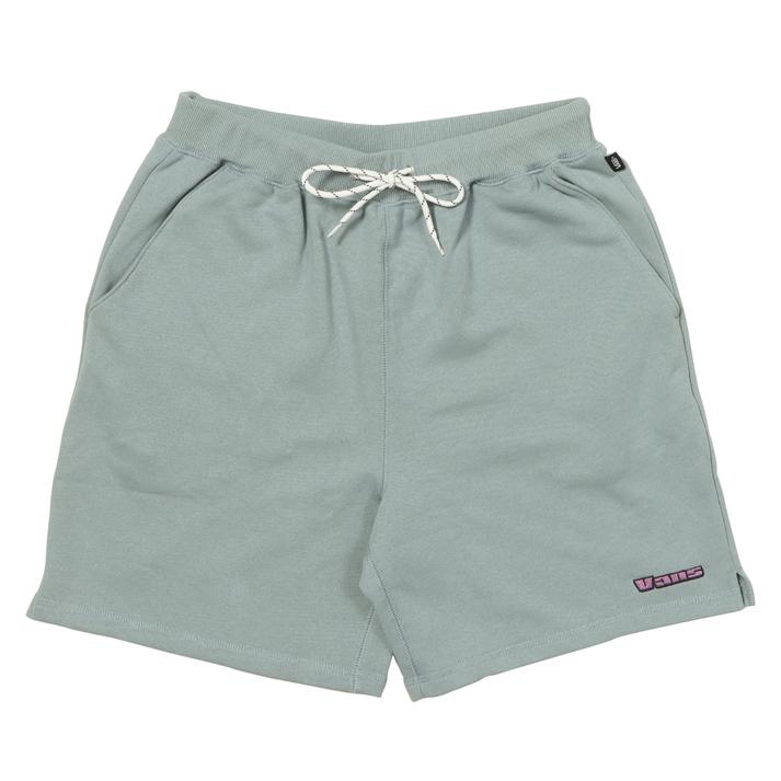 ヴァンズ(VANS)の定番「オーセンティック」のコーデのコツ。シンプルだからこそ試される取り入れ方 ヴァンズ(VANS)の定番「オーセンティック」のコーデのコツ。シンプルだからこそ試される取り入れ方