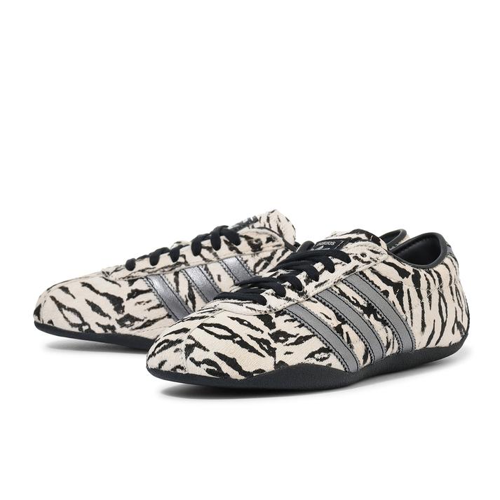 『アディダス（adidas）』 トーキョーのサイズ感や魅力とは？ 抜け感を生むオシャレな履きこなし方