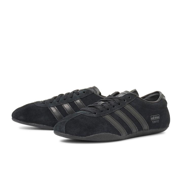 『アディダス（adidas）』 トーキョーのサイズ感や魅力とは？ 抜け感を生むオシャレな履きこなし方