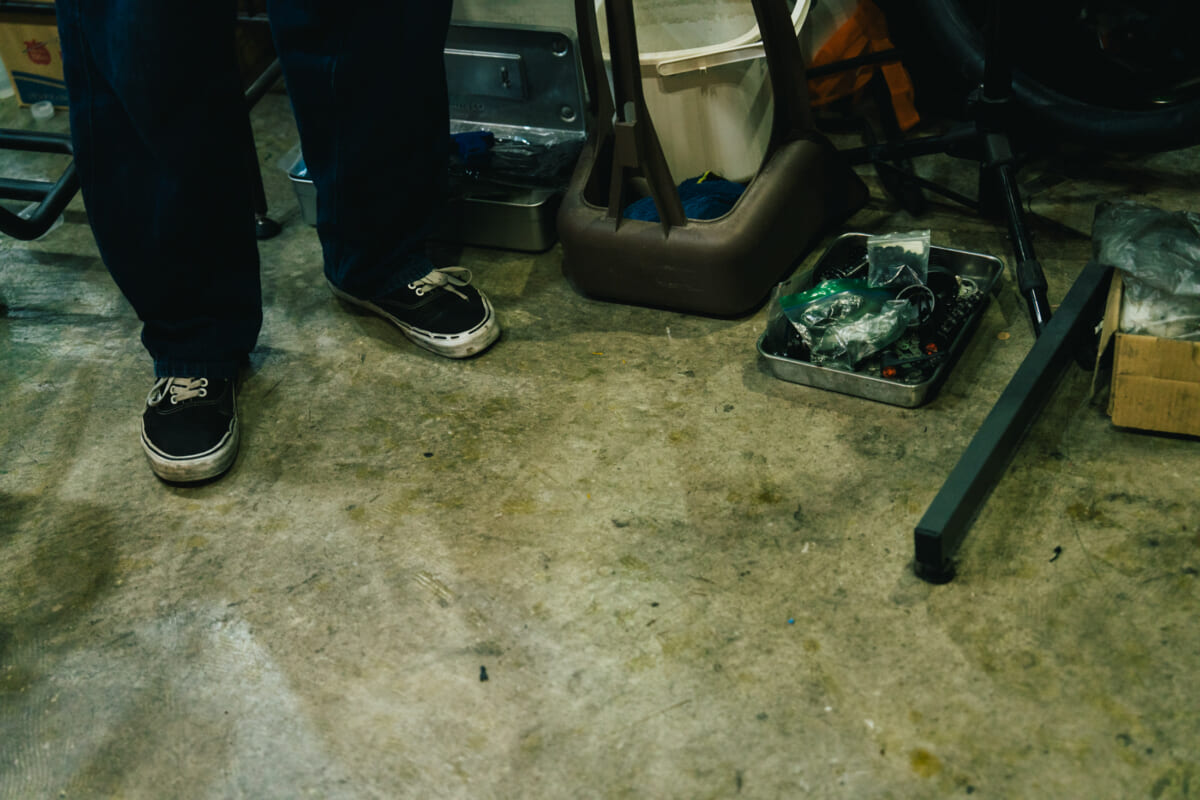 看板も料金表もない美容室で、毎日履く黒の一足。美容師・小澤悠作さんのVANS オーセンティック【MY AUTHENTIC】 看板も料金表もない美容室で、毎日履く黒の一足。美容師・小澤悠作さんのVANS オーセンティック【MY AUTHENTIC】