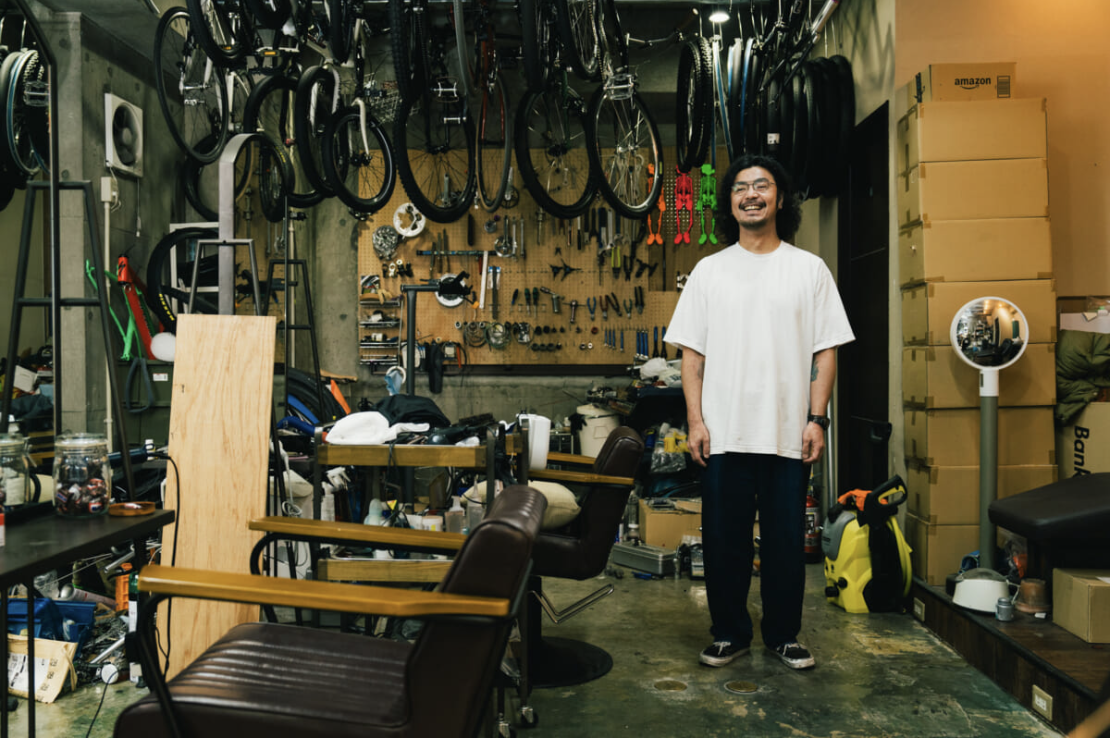 段ボールも、VANSも、触れてわかるものがある。アーティスト・儀間朝龍さんのVANS オーセンティック【MY AUTHENTIC】